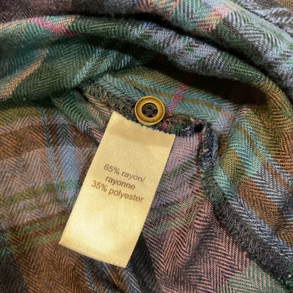 Plaid Button-down - Picture 5 of 5